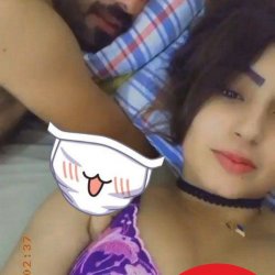 on Bed pakistani girl with boyfriend