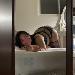 Thicc asian tease Juliana